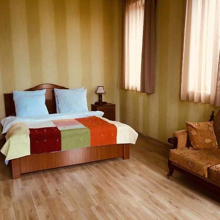 Hotel Sweet Home Telavi Luaran gambar
