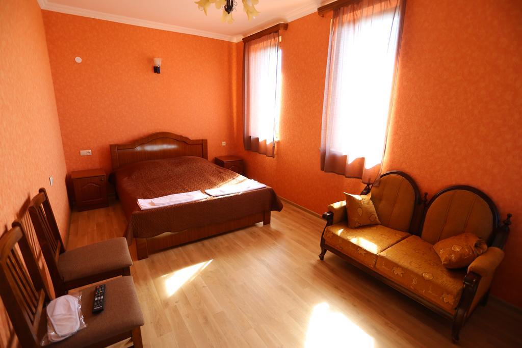 Hotel Sweet Home Telavi Bilik gambar