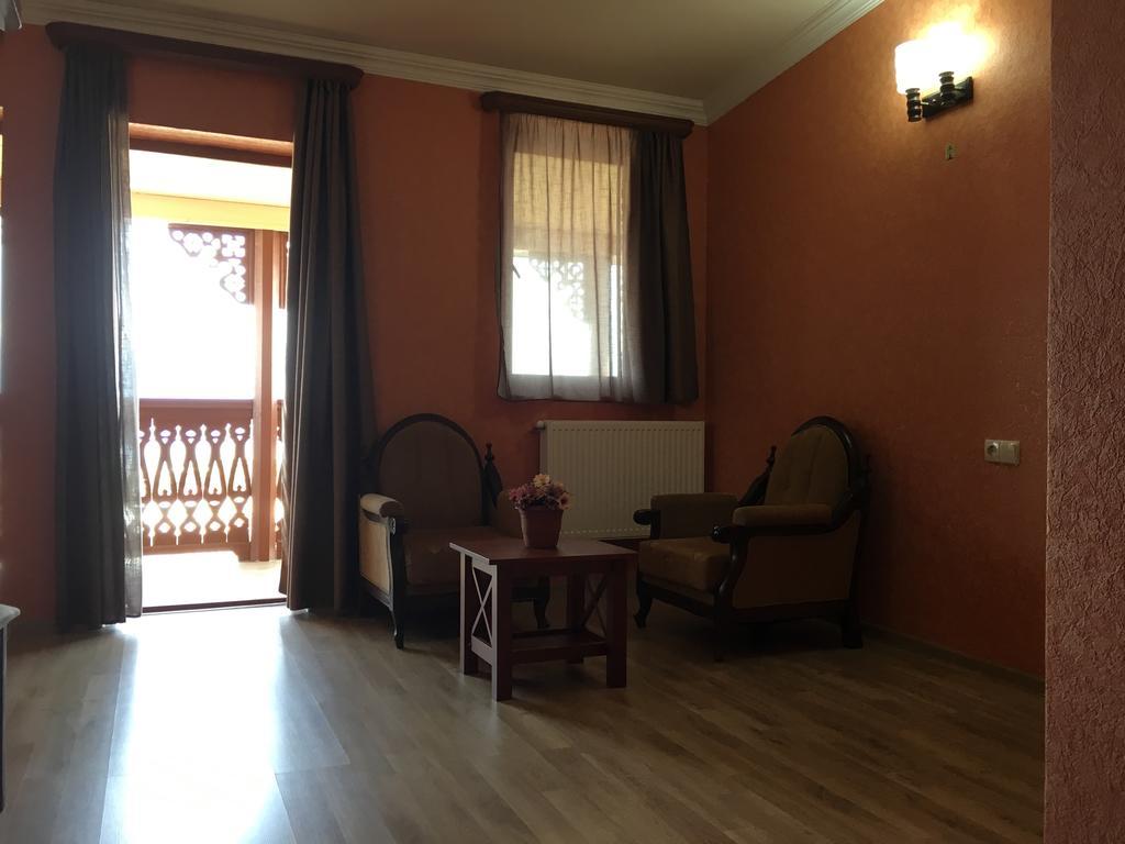 Hotel Sweet Home Telavi Luaran gambar