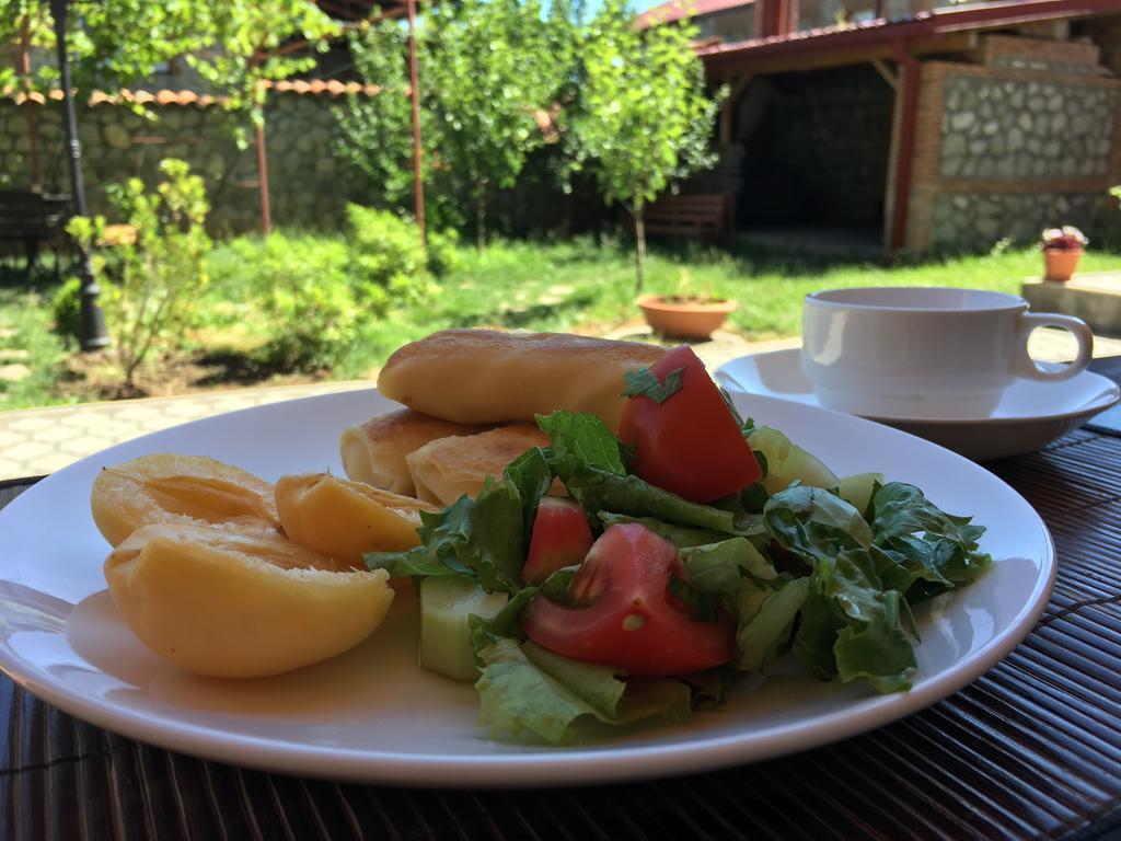 Hotel Sweet Home Telavi Luaran gambar