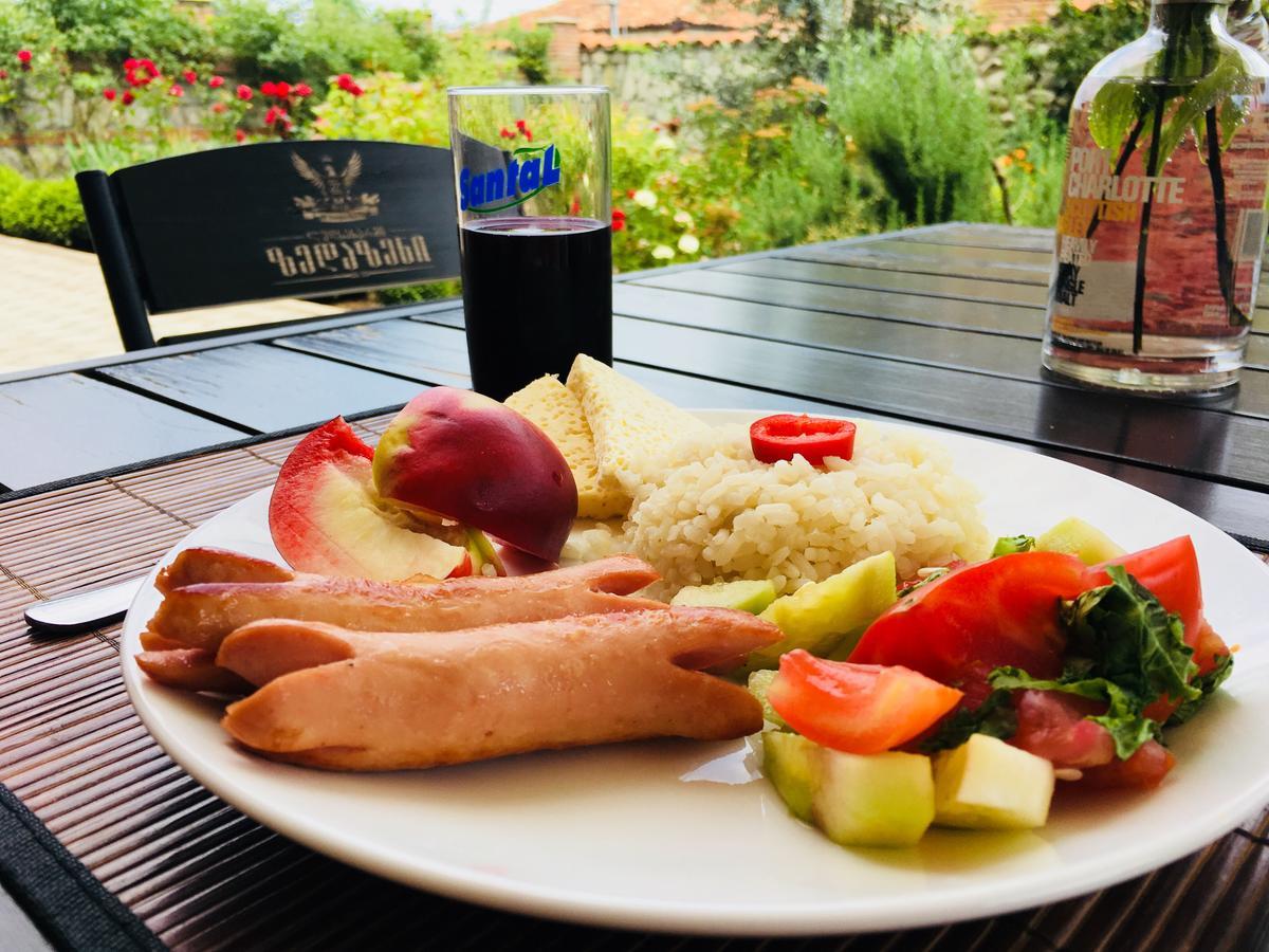 Hotel Sweet Home Telavi Luaran gambar